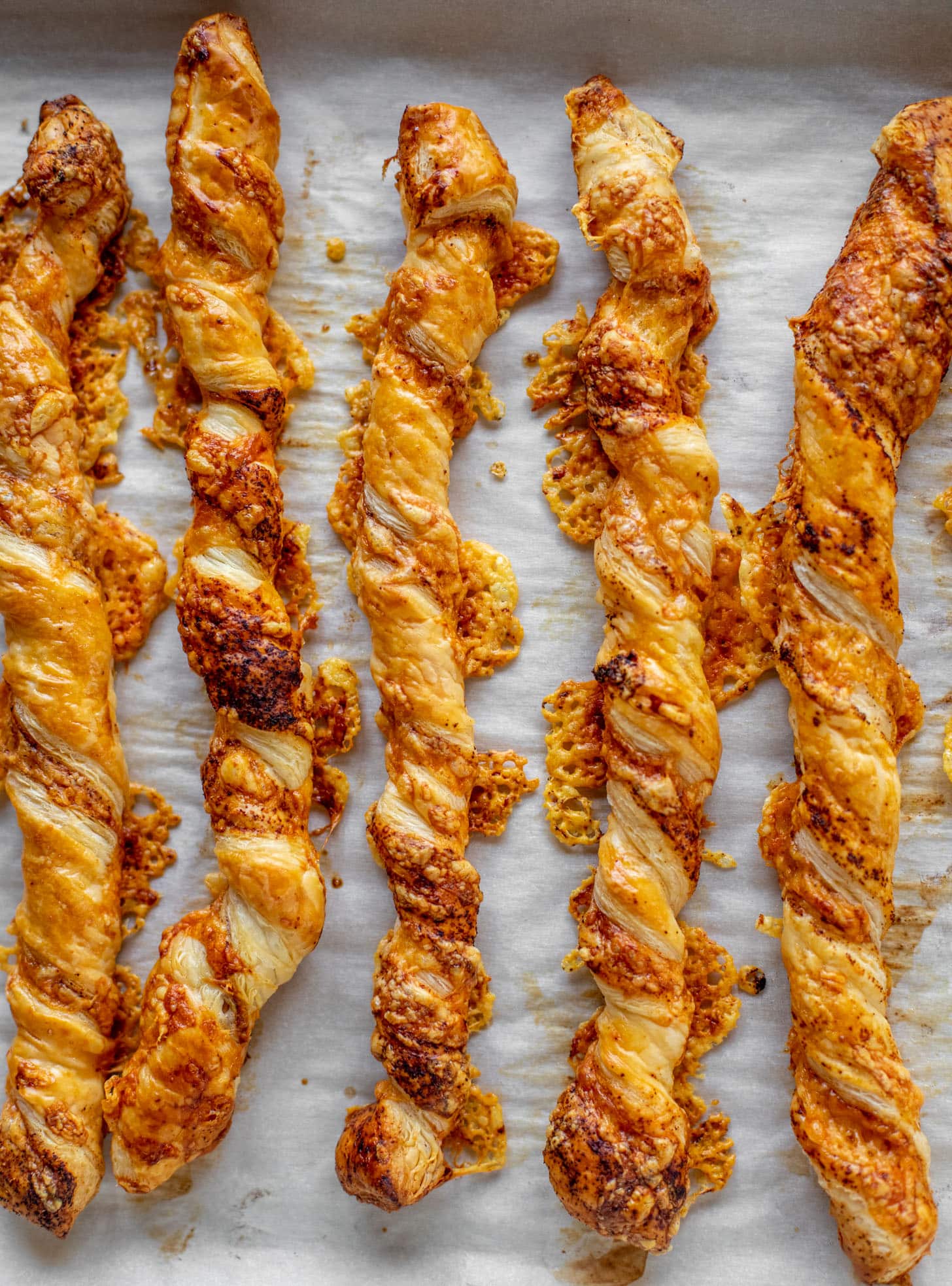smoky cheddar twists