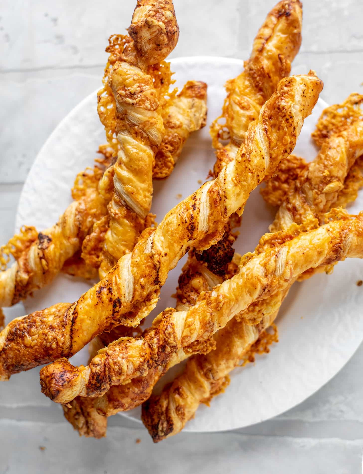 smoky cheddar twists