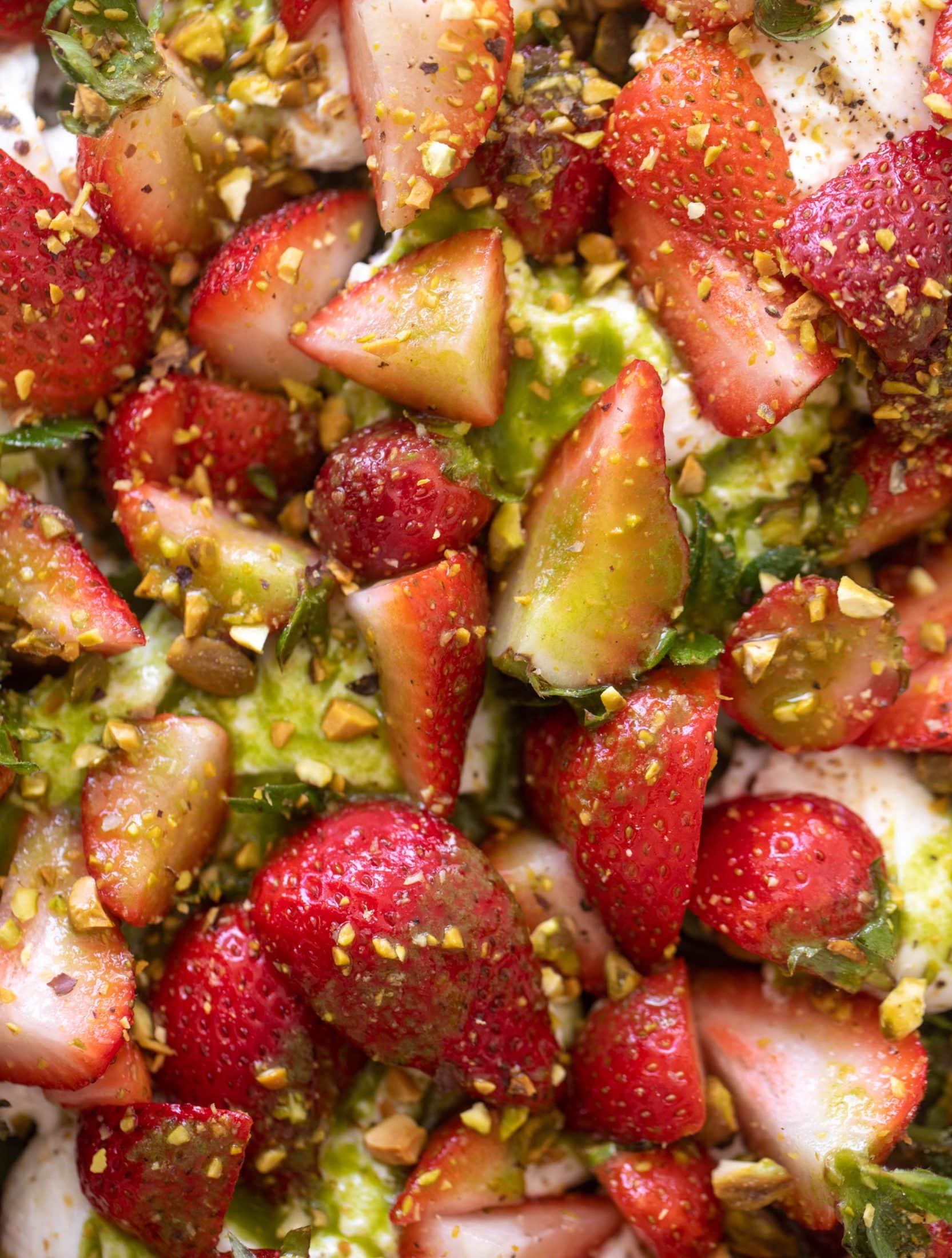 strawberry burrata salad