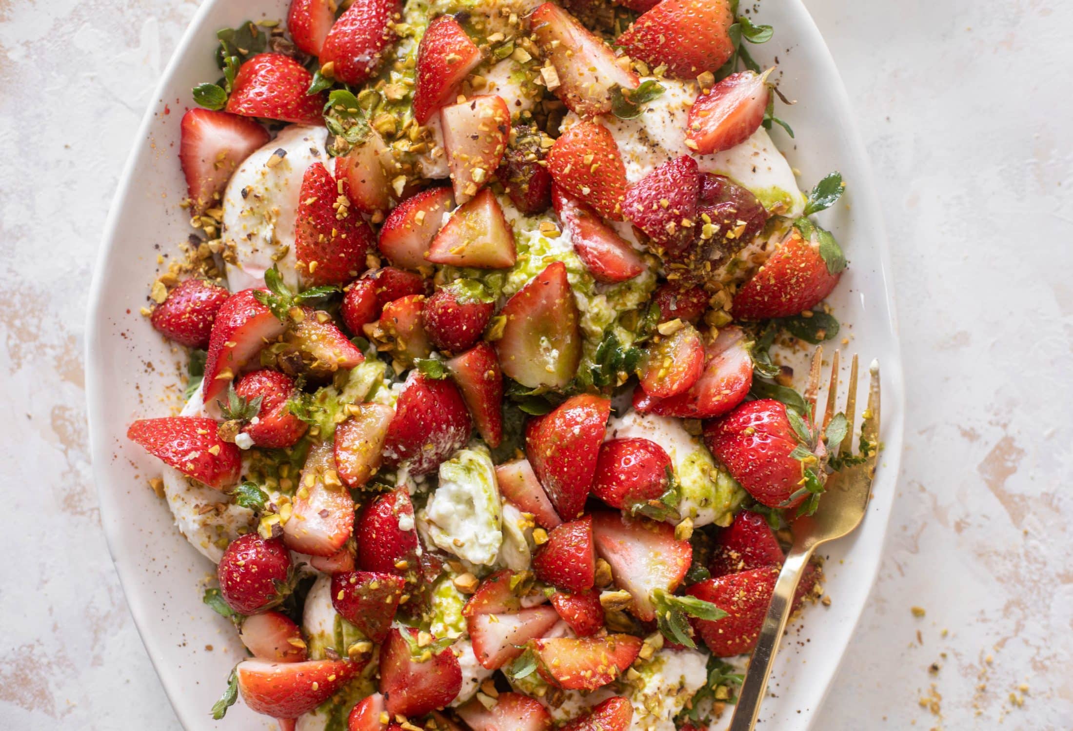 strawberry burrata salad